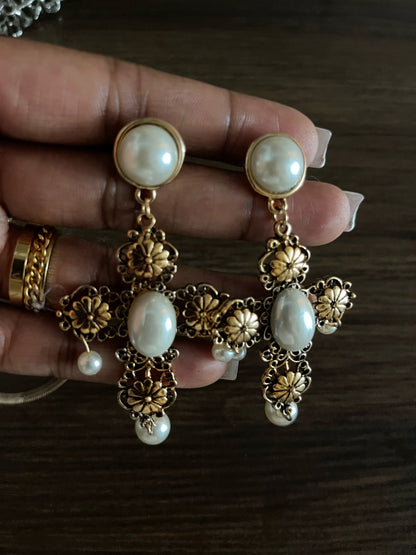 Pearl Earrings